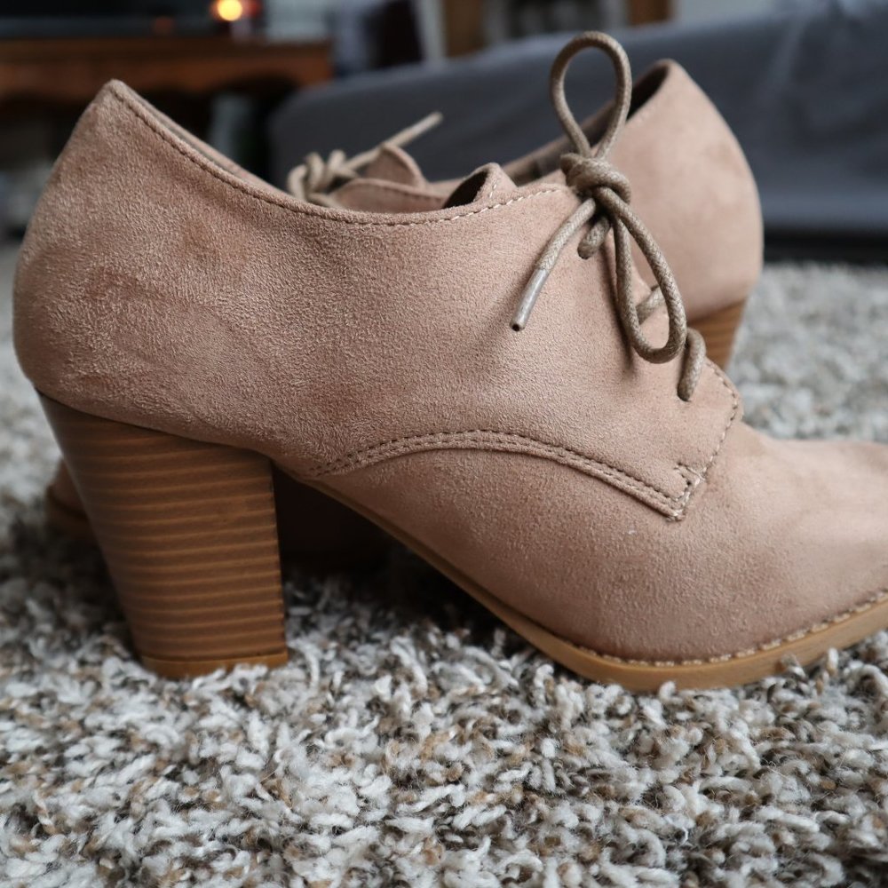 Forever Taupe Suede Women Booties Size 6